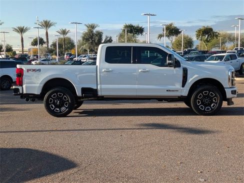 Used 2025 Ford F250 Platinum w/ FX4 Off-Road Package image 7