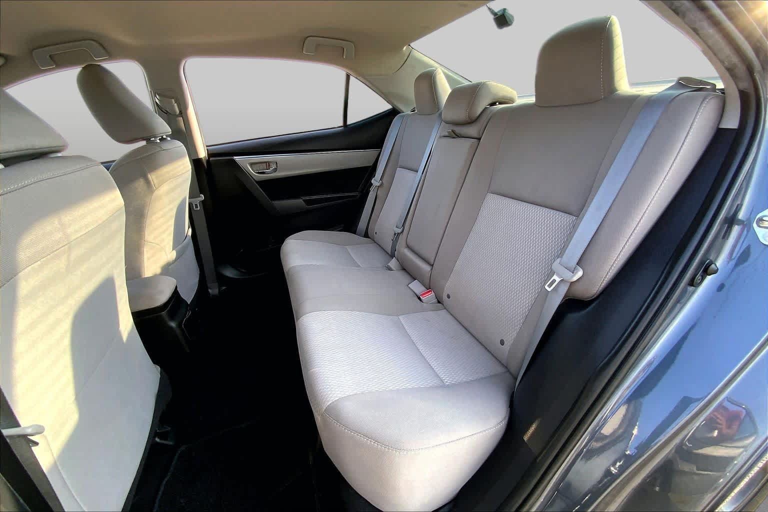 Used 2015 Toyota Corolla LE FWD image 20