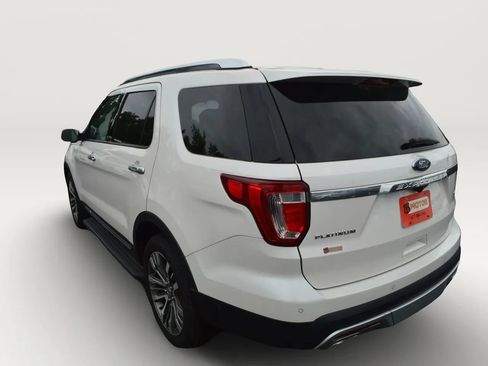 Used 2017 Ford Explorer Platinum AWD/4WD image 27