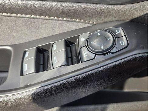 Used 2023 Chevrolet Traverse High Country FWD image 27