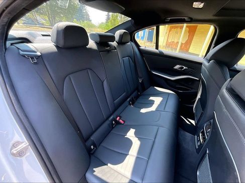 Used 2020 BMW 330i Sedan w/ Premium Package RWD image 19