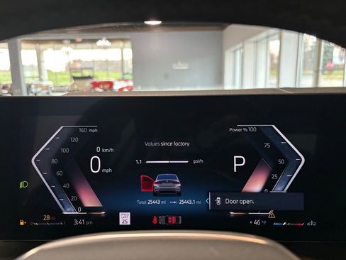 Used 2025 BMW 330i xDrive Sedan image 12