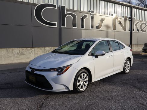 Used 2024 Toyota Corolla LE image 1