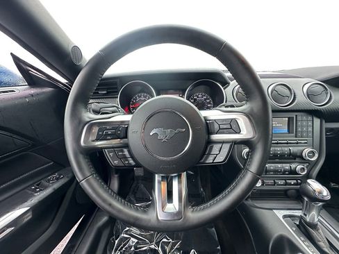 Used 2018 Ford Mustang Coupe image 12