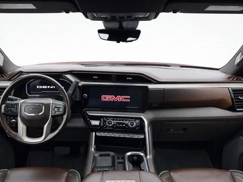 Used 2024 GMC Sierra 2500 Denali w/ Denali Reserve Package image 17