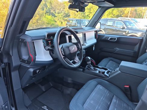 New 2025 Ford Bronco Heritage Edition image 11