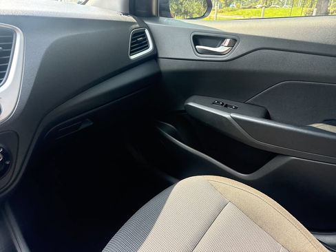 Used 2022 Hyundai Accent SEL FWD image 17