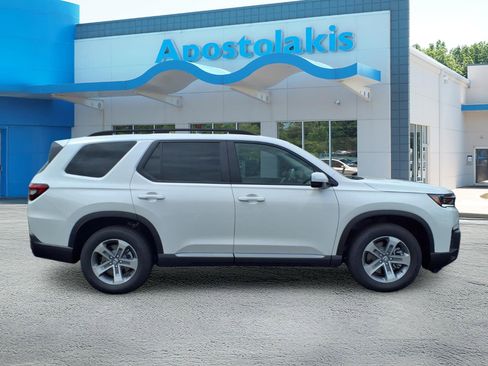 Used 2026 Honda Pilot EX-L image 2