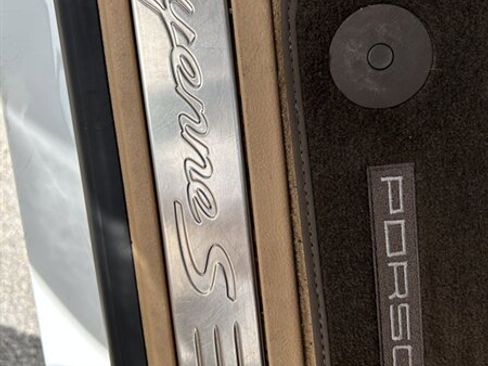 Used 2015 Porsche Cayenne S image 21