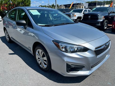Used 2018 Subaru Impreza 2.0i image 3