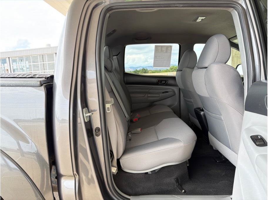 Used 2012 Toyota Tacoma 4x4 Double Cab w/ TRD Off-Road Pkg image 13