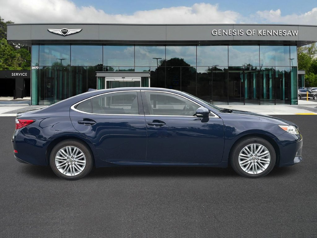 Used 2015 Lexus ES 350 w/ Luxury Package FWD image 9