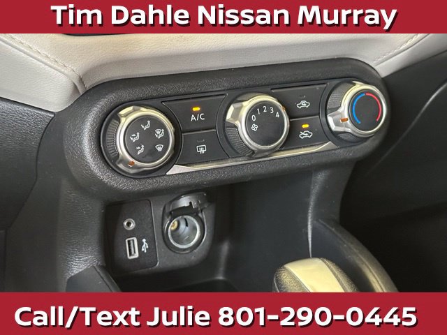 Used 2021 Nissan Versa SV FWD image 29
