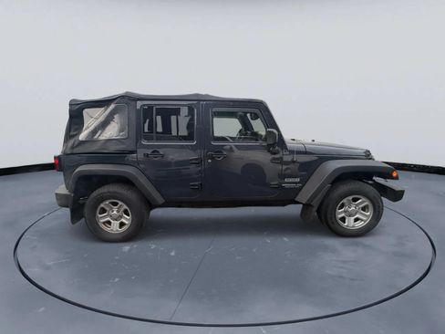 Used 2017 Jeep Wrangler Unlimited Sport AWD/4WD image 2