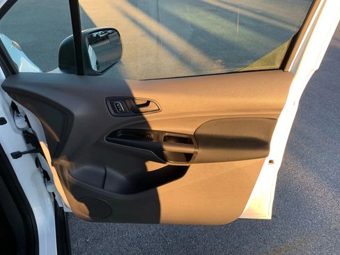 Used 2020 Ford Transit Connect XL image 21