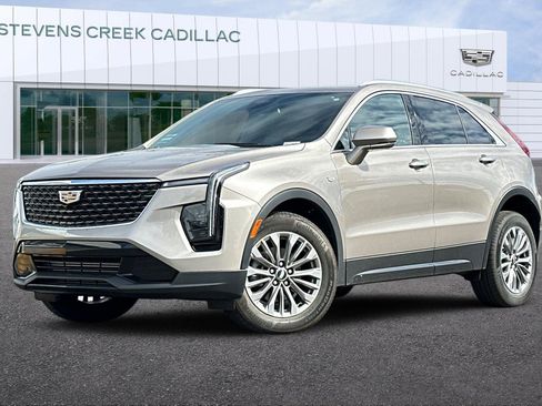 Used 2024 Cadillac XT4 Premium Luxury image 7