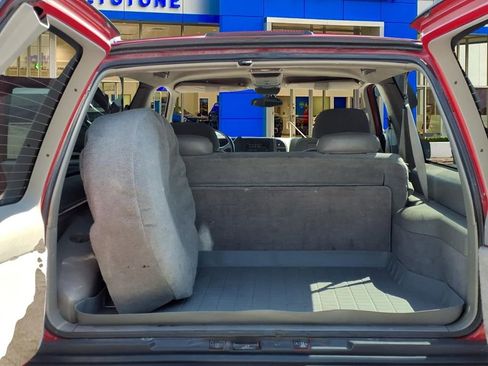 Used 1997 Chevrolet Tahoe 4WD 2-Door w/ Preferred Equipment Group 2 image 26