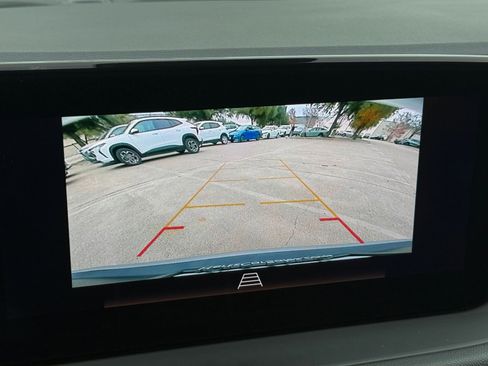 Used 2025 Buick Encore GX Preferred image 17