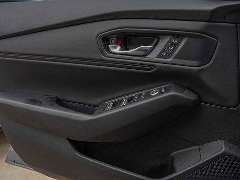 Used 2023 Honda Accord EX-L image 21