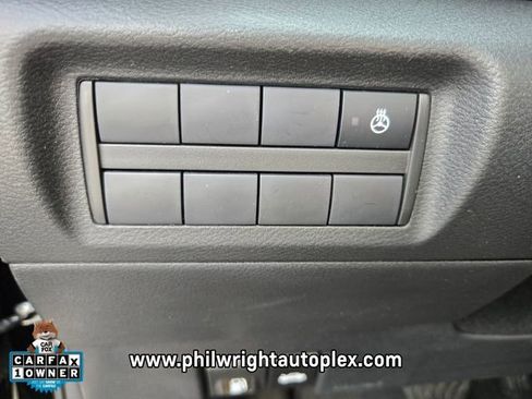 Used 2023 Nissan Kicks SR w/ SR Premium Package FWD image 27