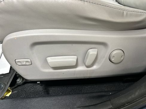 Used 2018 Toyota Highlander XLE AWD/4WD image 10
