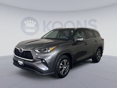Used 2023 Toyota Highlander XLE