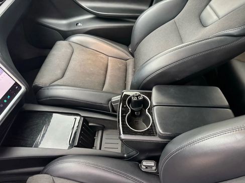 Used 2017 Tesla Model S 75 image 31