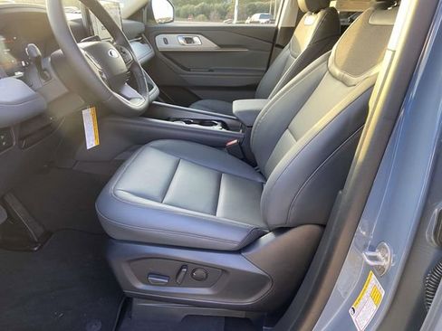 New 2026 Ford Explorer Active w/ Active Comfort Package image 11