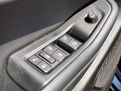 Certified 2023 Jeep Grand Cherokee Altitude AWD/4WD image 20