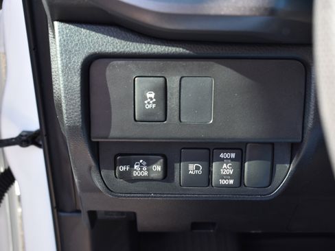 Used 2023 Toyota Tacoma TRD Sport image 16