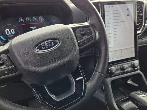Used 2024 Ford Ranger Lariat w/ FX4 Off-Road Package image 15