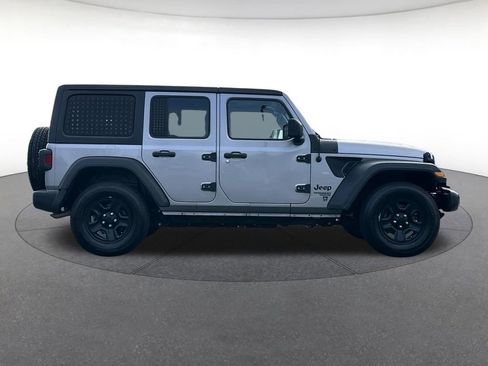 Used 2021 Jeep Wrangler Unlimited Sport AWD/4WD image 7