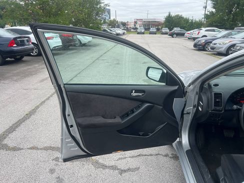 Used 2009 Nissan Altima 2.5 S FWD image 10