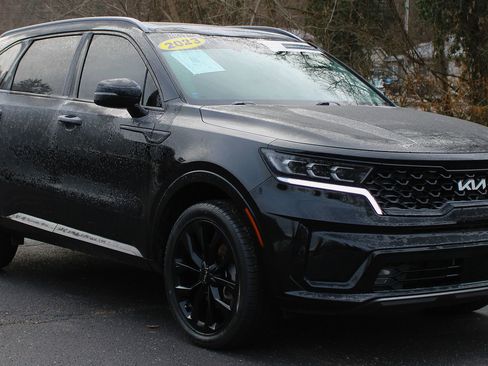 Used 2023 Kia Sorento SX image 3