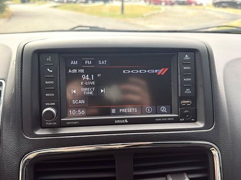 Used 2018 Dodge Grand Caravan SE w/ UConnect Hands-Free Group FWD image 37