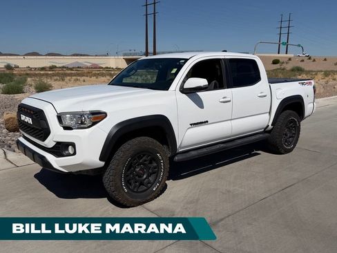 Used 2020 Toyota Tacoma TRD Off-Road w/ Technology Package AWD/4WD image 1