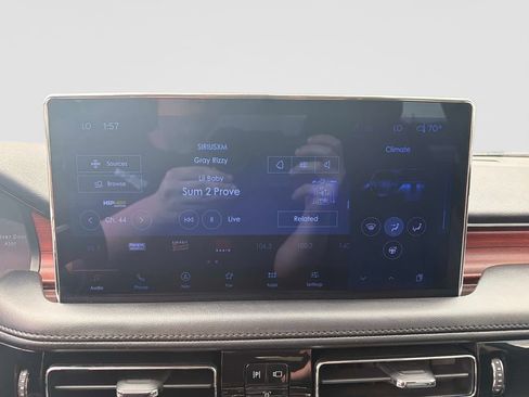 Used 2023 Lincoln Nautilus Reserve w/ Equipment Group 202A AWD/4WD image 24