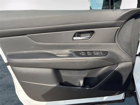 Used 2025 Nissan Murano SV image 20