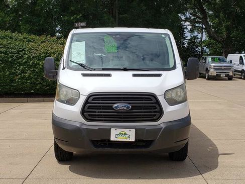 Used 2016 Ford Transit 250 130 Low Roof RWD image 9