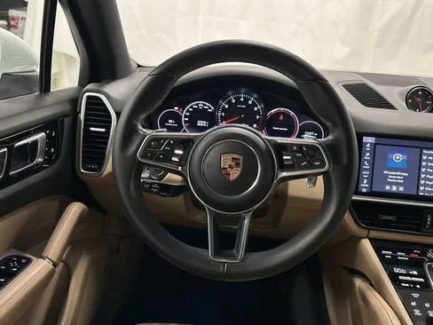 Used 2019 Porsche Cayenne AWD/4WD image 15