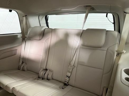 Used 2017 GMC Yukon Denali w/ Open Road Package RWD image 28