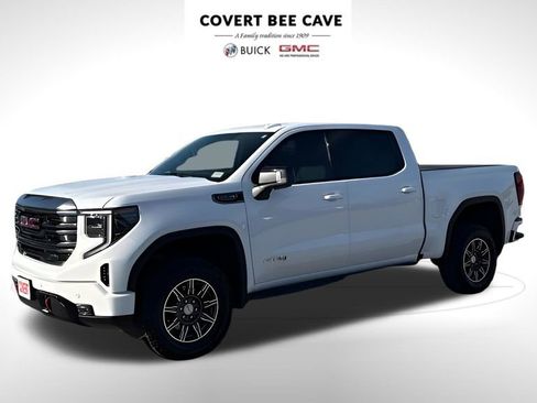 Used 2024 GMC Sierra 1500 AT4 w/ Technology Package image 3