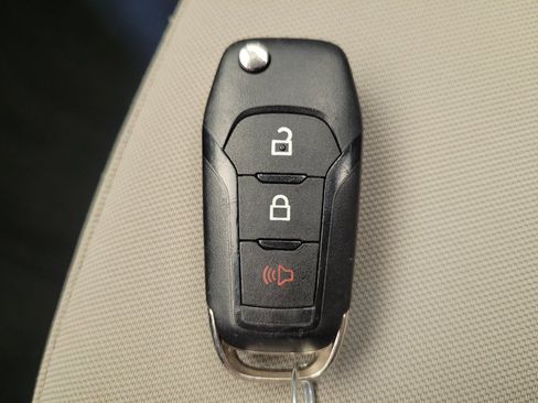 Used 2020 Ford EcoSport S AWD/4WD image 32