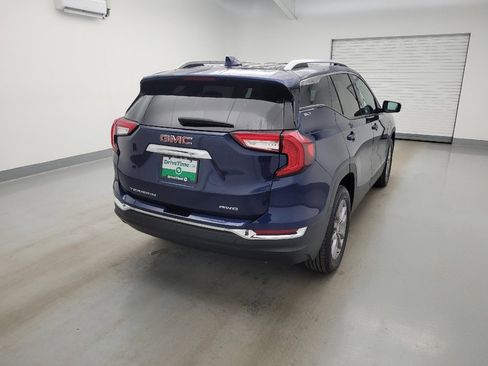 Used 2022 GMC Terrain SLT w/ Infotainment Package II AWD/4WD image 7
