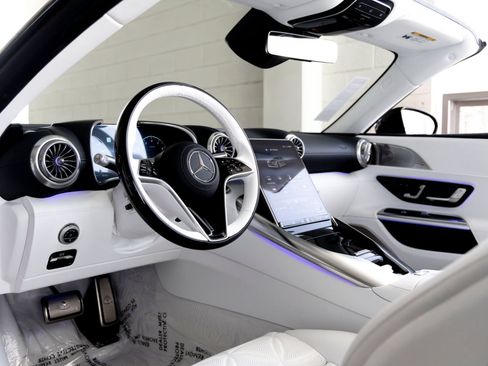 New 2026 Mercedes-Benz Maybach SL 680 image 18
