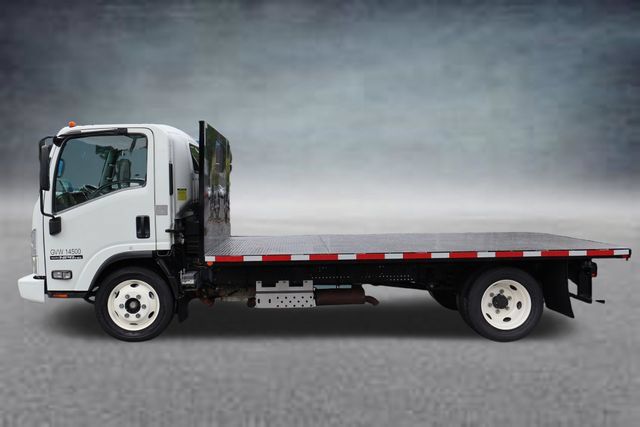 Used 2019 Isuzu NPR RWD image 4