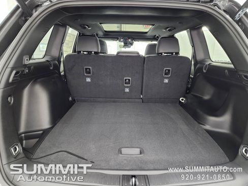 New 2025 Jeep Grand Cherokee Limited w/ Black Appearance Package image 26