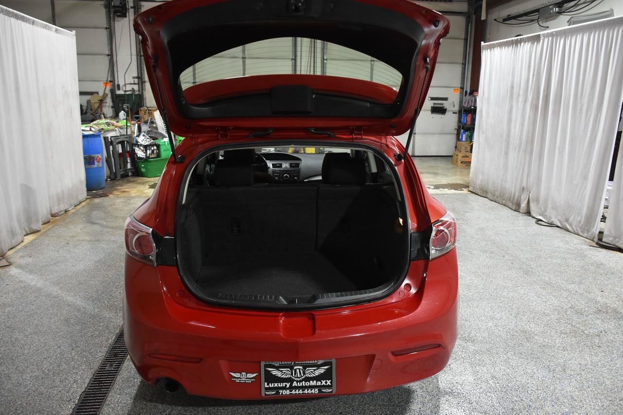 Used 2013 MAZDA MAZDA3 i Touring FWD image 32