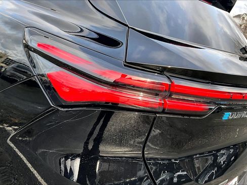 Used 2024 Chevrolet Equinox EV LT image 26