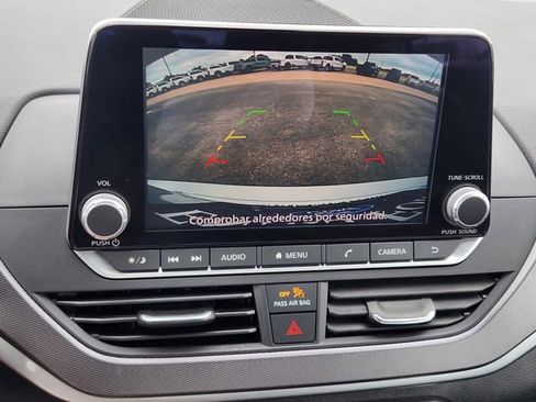 Used 2023 Nissan Altima 2.5 SR FWD image 18